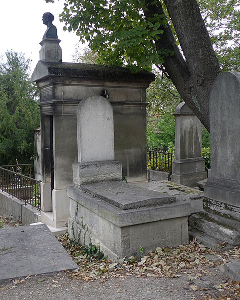 Messier's grave in Père Lachaise