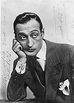 Toto, a famous Neapolitan actor Toto, Neapolitan actor 1943.jpg