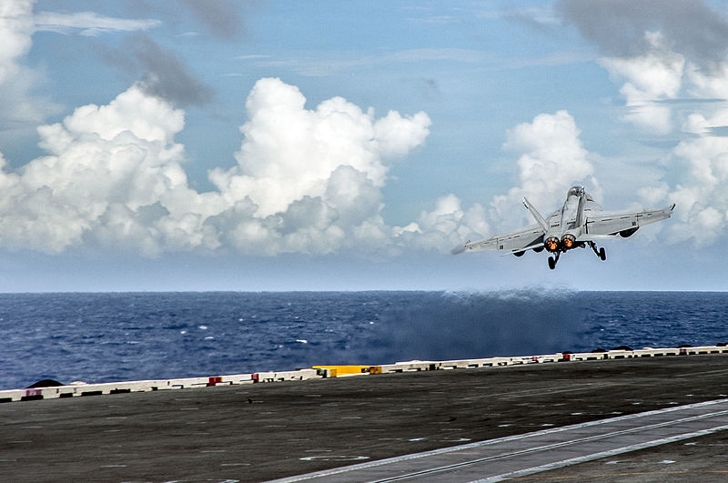 File:USS George Washington flight operations 141027-N-EH855-006.jpg