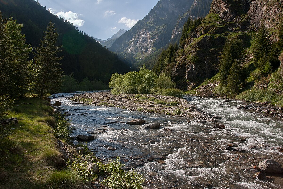 Орино. Fluss. Val.