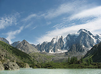 Oberer Schawla-See, im Hintergrund der Nördliche Tschuja-Kamm