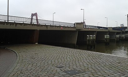 Hoe gaan naar André Van Der Louwbrug met het openbaar vervoer - Over de plek