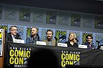 Thumbnail for File:Vince Gilligan, Aaron Paul, Bryan Cranston, Anna Gunn &amp; RJ Mitte (28716624987).jpg