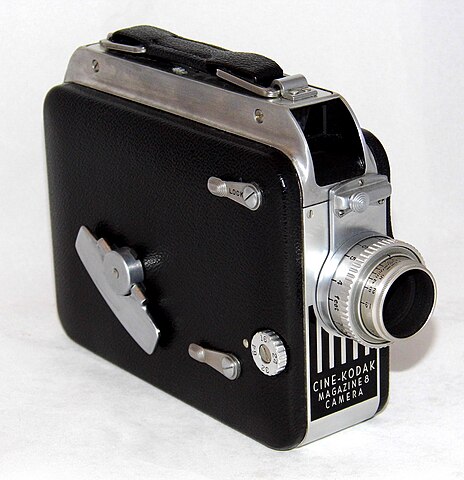  8MM CINE KODAK Magazine 8 Movie Camera 1946-55 in