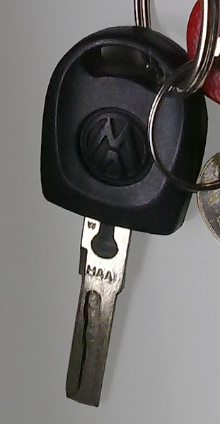 File:Volkswagen internal cut key.jpg