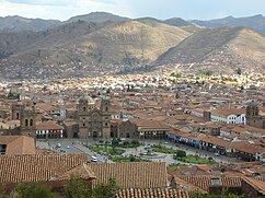 Vista panorámica de Cuzco, en primer plano la Plaza.