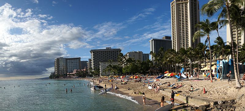 File:Waikiki Beach Honolulu. (13980768719).jpg