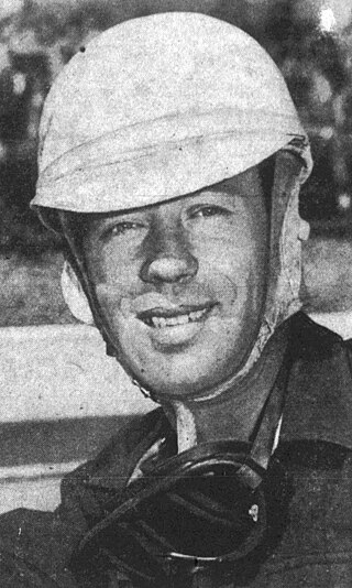 <span class="mw-page-title-main">Walt Faulkner</span> American racing driver