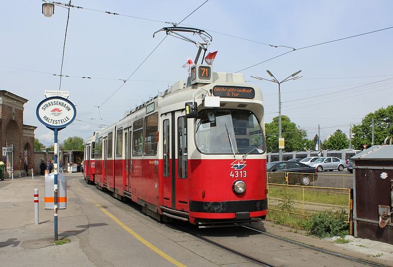 File:Wien-wl-sl-71-e2-877134.jpg