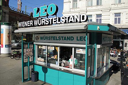 So kommt man zu Würstelstand Leo mit den Öffentlichen - Mehr zum Ort Hier