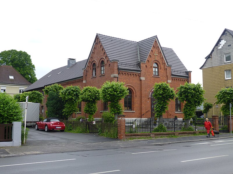 File:Wuppertal Uellendahler Straße 2014 035.JPG