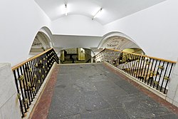 De trap voor de overstappers over het binnenspoor