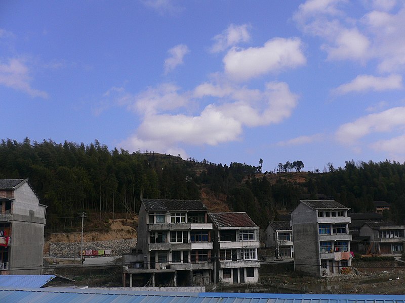 File:美丽的山村 - panoramio.jpg