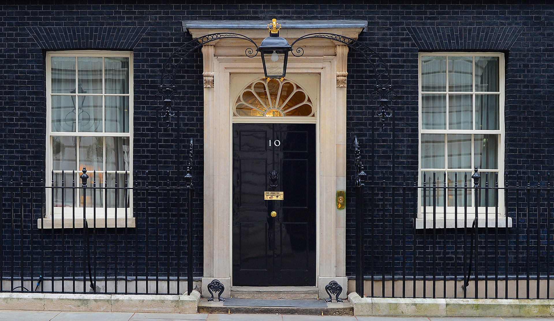 10 Downing Street. MOD 45155532.jpg