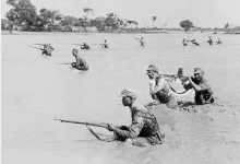 Chinese Kuomintang soldiers during the 1938 Yellow River flood 1938 June Yellow River.gif