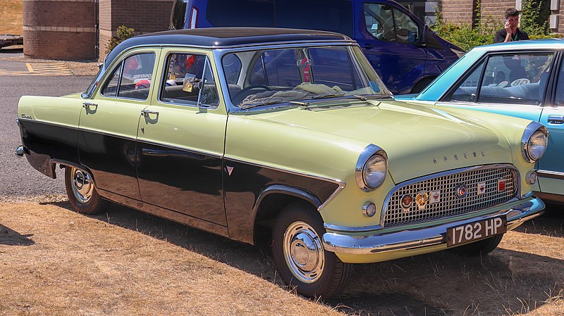File:1960 Ford Consul Mark II Deluxe 1.7 Front.jpg