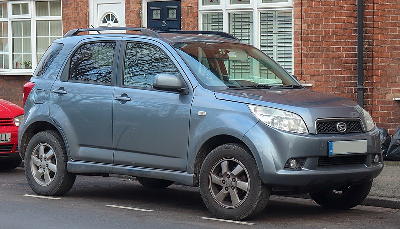 File:2008 Daihatsu Terios SE 1.5 Front.jpg