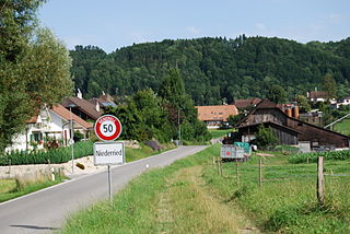 <span class="mw-page-title-main">Niederried bei Kallnach</span> Former municipality in Bern, Switzerland