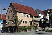 zogenaamde "oude school" in Metzingen-Neuhausen