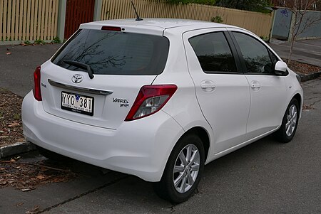 ไฟล์:2012_Toyota_Yaris_(NCP131R)_YRX_5-door_hatchback_(2015-06-18)_02.jpg