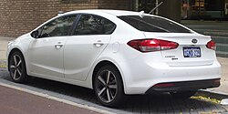 2018 Kia Cerato (YD MY18) Sport sedan (2018-11-22) 02.jpg