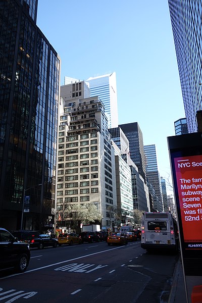 File:49th St 3rd Av td 04.jpg