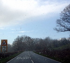 A40 (snowy) Road Scene - geograph.org.uk - 482622.jpg