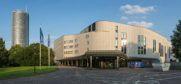 Aalto Theatre in evening light