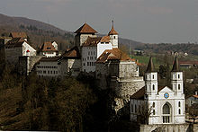 Il castello di Aarburg con la chiesa riformata