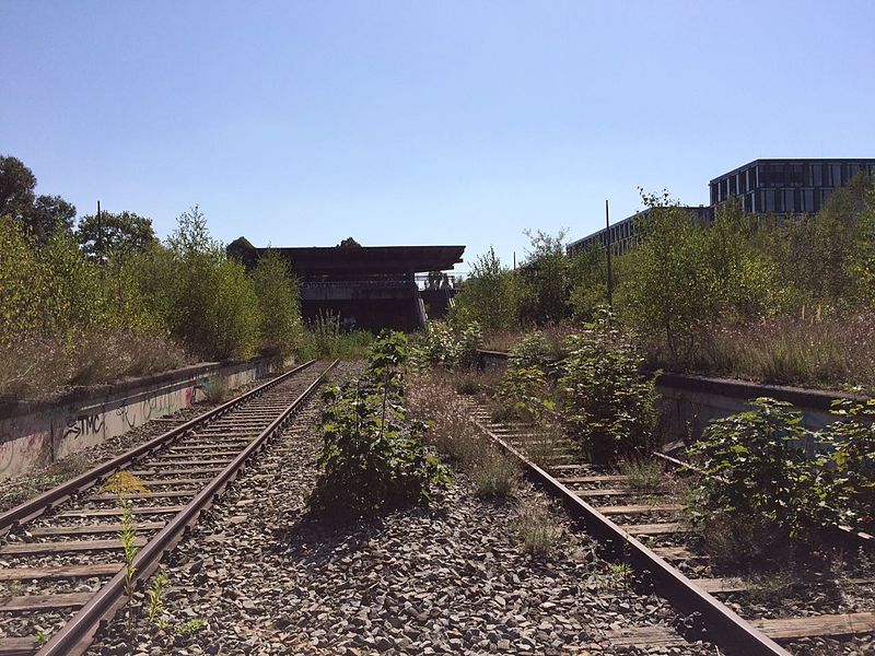 File:Abandoned old Train Station 03.jpg