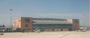 Aeroporto di Treviso from plane (cropped).jpg