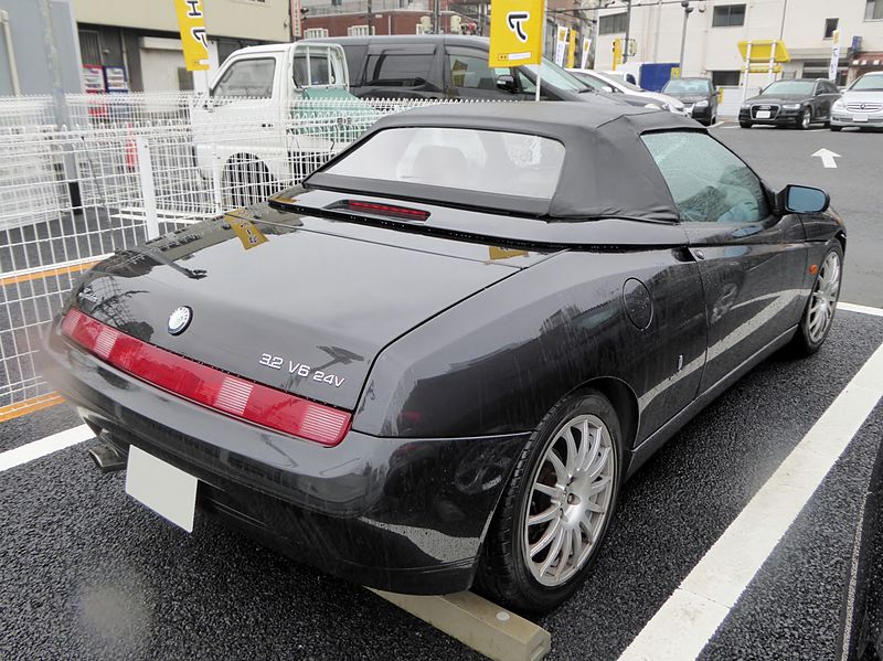 File:Alfa Romeo Spider 3.2 V6 24V (GH-916SXB) rear.JPG