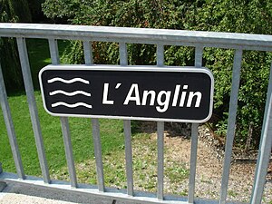 Anglin - Mérigny (36) - Flussname sign.jpg