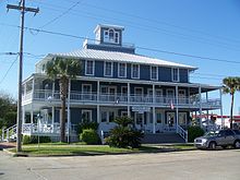 Historic Gibson Inn, Apalachicola, Florida, built in 1907. Apalachicola HD Gibson Inn01.jpg