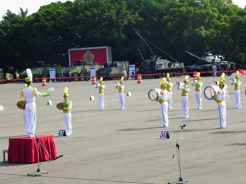 File:Army Academy R.O.C. Marching Band Performing in Chengkungling Ground 20131012c.jpg