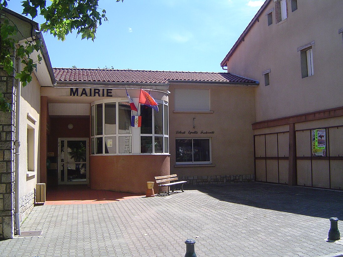 File:Aureville-mairie.JPG