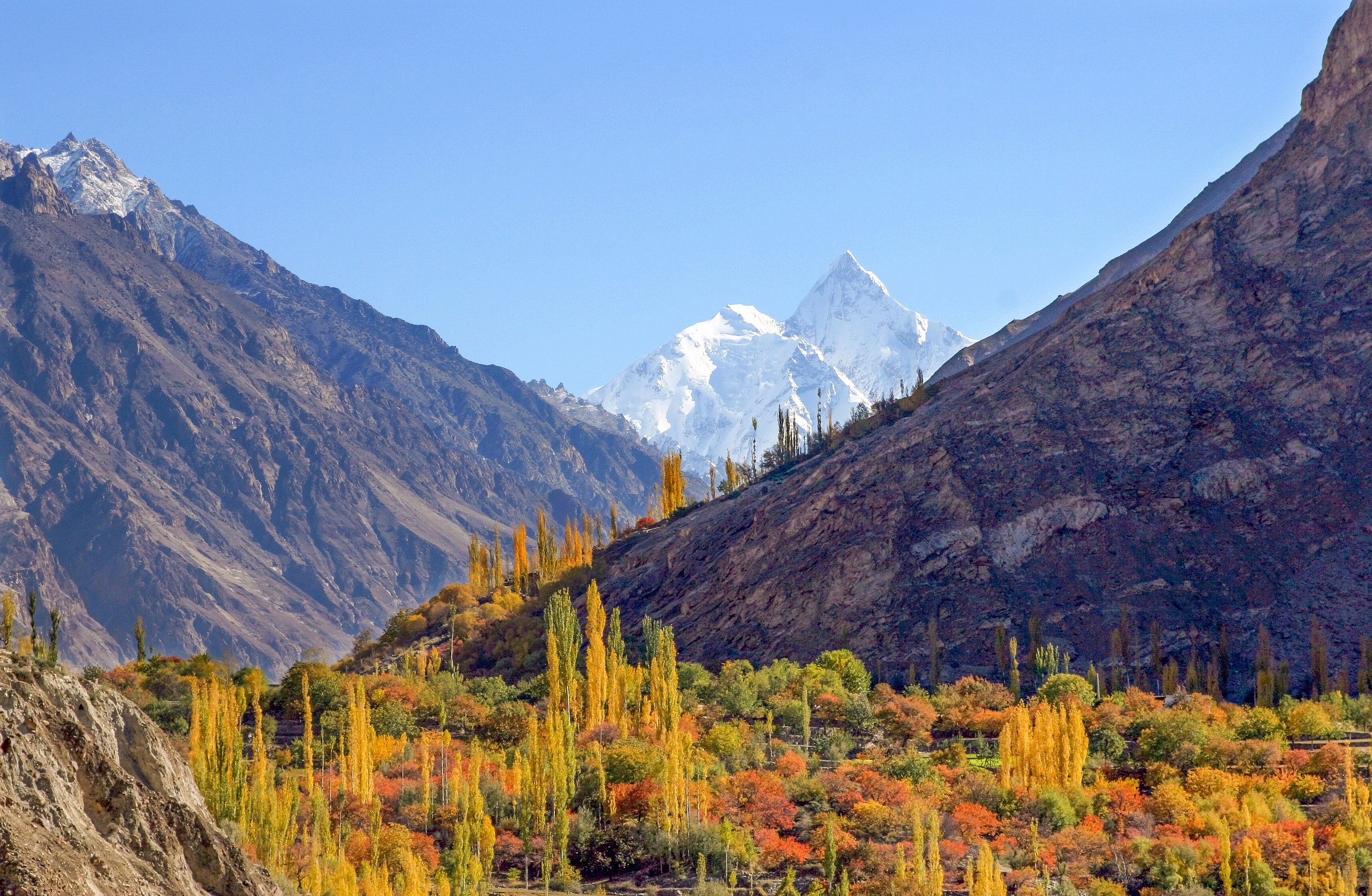 "Autumn_color_in_Hunza_Valley.jpg" by User:Ghazi Ghulamraza