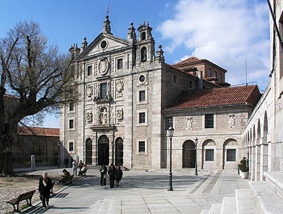 How to get to Iglesia convento de Santa Teresa with public transit - About the place