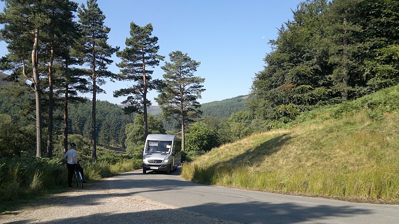 File:Bakewell and Eyam Community Transport minibus on Upper Derwent Valley shuttle service - geograph.org.uk - 3629988.jpg