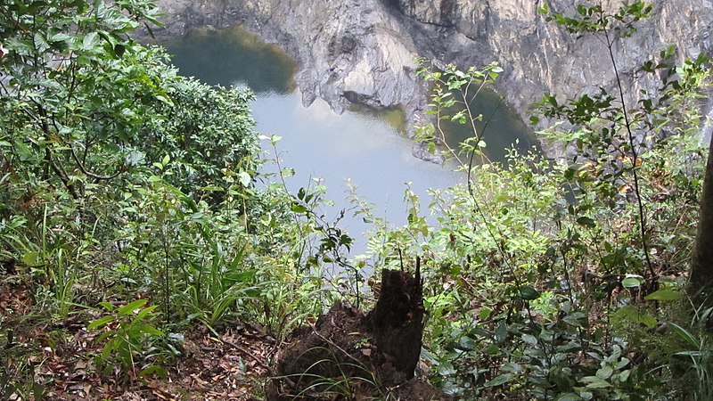 File:Barron Falls, Daintree Rainforest, Queensland - panoramio (6).jpg