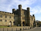 Battle Abbey - geograph.org.uk - 3303729.jpg