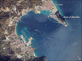 Baía de Gibraltar.  Vista do espaço