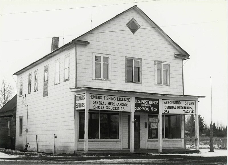 File:Beechwood Store Iron River 1979.jpg