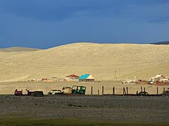 Des maisons.