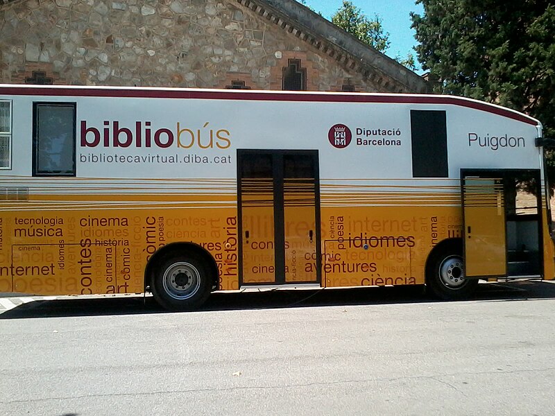 File:Biblobús Puigdon 001A.jpg