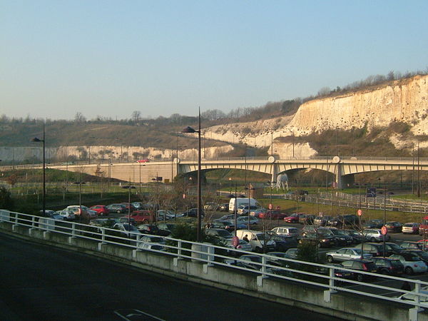 The quarry at Bluewater, showing the underlying chalk