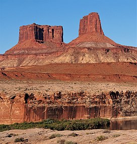 Buttes Cross.jpg