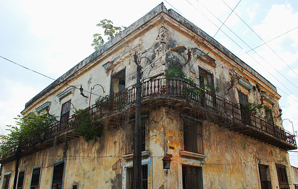 Ruins of the “Casa de las Cadenas”,manufacturing in 1724. * [1]