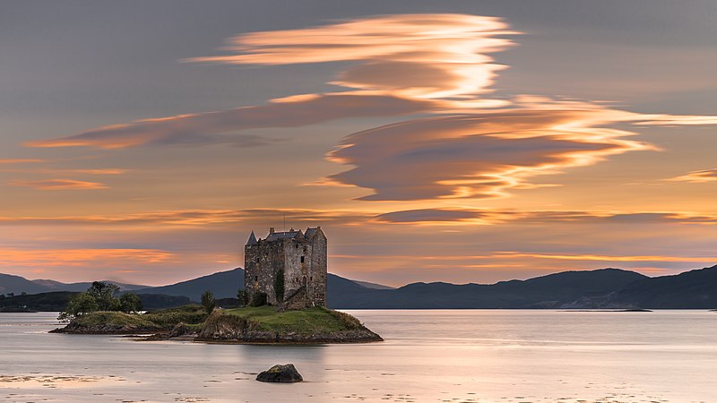 File:Castle Stalker (43279637694).jpg