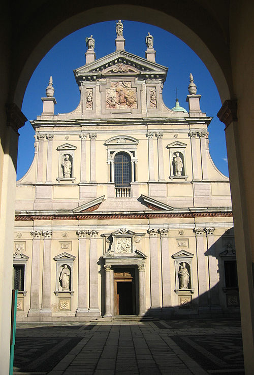 Facade of the charterhouse Certosagaregnano.JPG